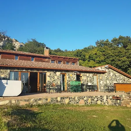 Old Stone Villa *