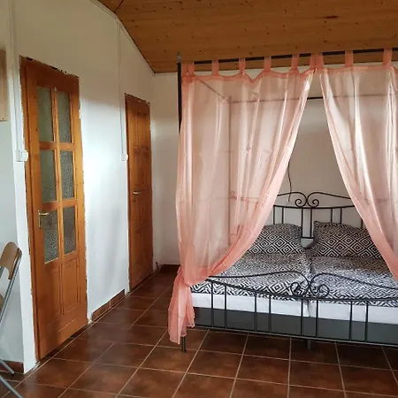 וילה Old Stone *