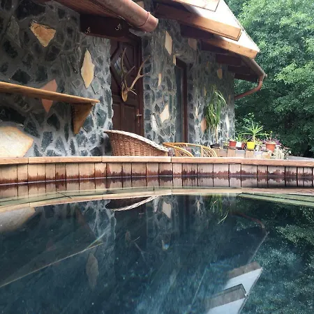 וילה Old Stone *